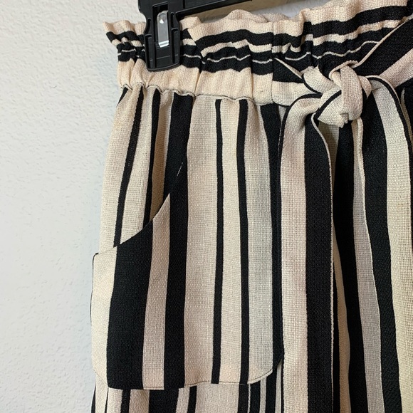 Zara Basic Striped Gathered Skirt - Picture 2 of 9